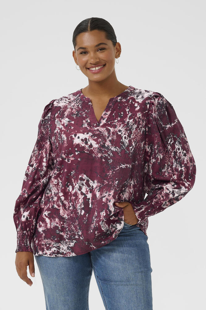 Bluse – KCmina – Red/Black Abstract Graphic – Kaffe Curve – Kaffe Curve - Billede 2